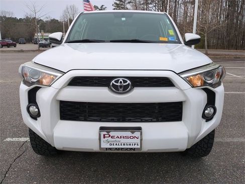 Used 2016 Toyota 4Runner SR5 image 9