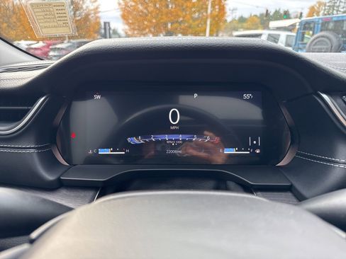 Used 2021 Jeep Grand Cherokee L Limited w/ Luxury Tech Group II image 22