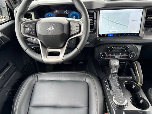 New 2026 Ford Bronco Badlands AWD/4WD image 16