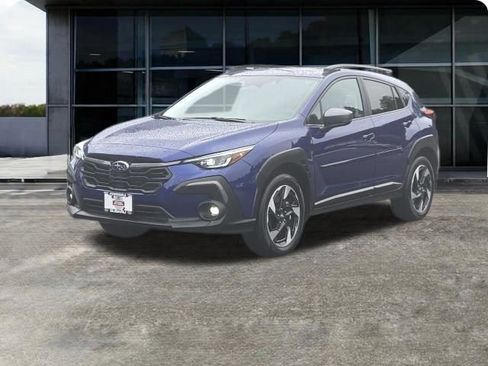 Certified 2025 Subaru Crosstrek 2.5i Limited w/ Crosstrek Mirror Package image 6