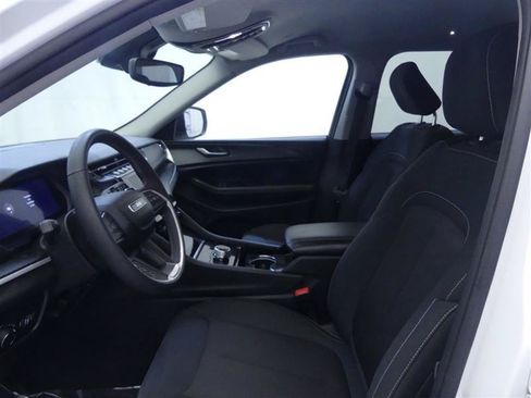 Used 2023 Jeep Grand Cherokee L Laredo w/ Luxury Tech Group I AWD/4WD image 20