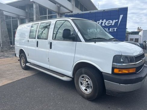 Used 2023 Chevrolet Express 2500 w/ Driver Convenience Package image 6