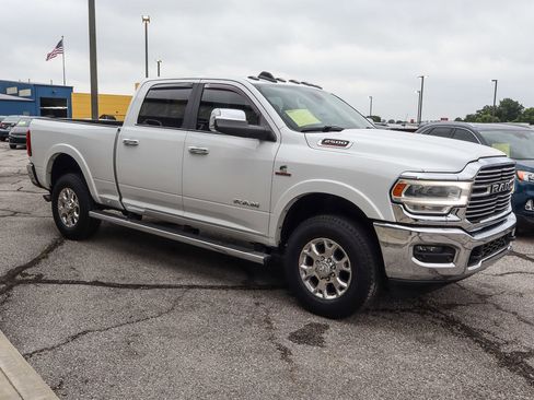 Used 2020 RAM 2500 Laramie AWD/4WD image 3