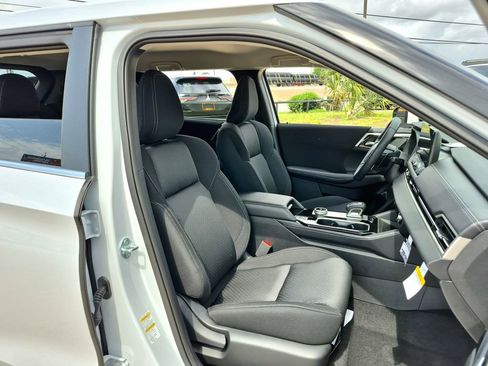 New 2026 Mitsubishi Outlander ES FWD image 23