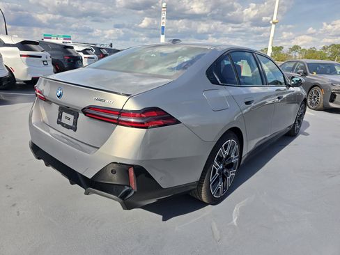 New 2026 BMW i5 eDrive40 w/ M Sport Package image 26