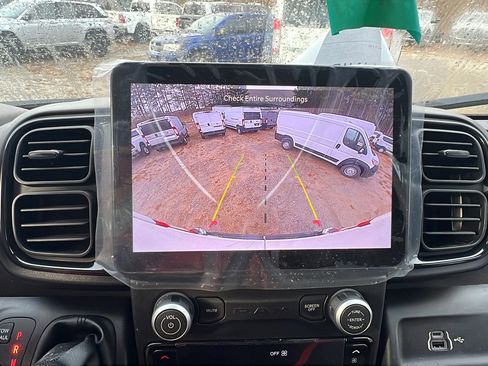 Used 2025 RAM ProMaster 2500 w/ Premium Convenience Group image 30