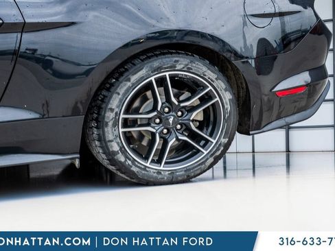 Used 2020 Ford Mustang Coupe RWD image 24