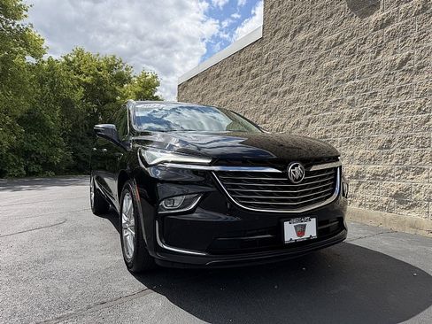 Used 2024 Buick Enclave Essence w/ Experience Buick Package AWD/4WD image 1