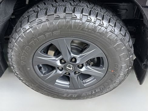 Used 2026 Lexus LX 700h Overtrail image 31