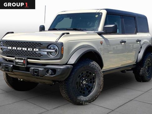 New 2026 Ford Bronco Badlands AWD/4WD image 1