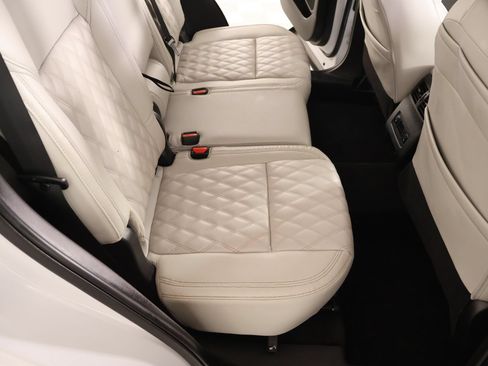 Used 2024 Mitsubishi Outlander SEL FWD image 14