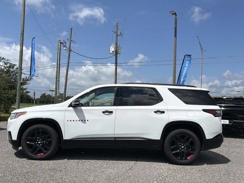 Used 2018 Chevrolet Traverse Premier w/ Redline Edition FWD image 11