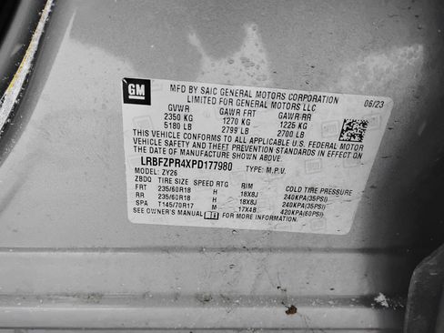 Used 2023 Buick Envision Essence image 13