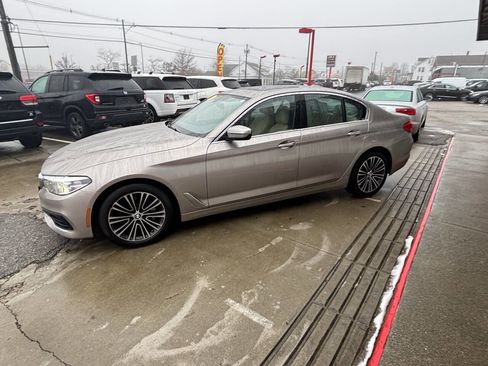 Used 2017 BMW 530i xDrive image 6
