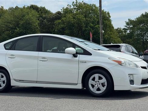 Used 2011 Toyota Prius Three w/ Solar Roof Pkg FWD image 5