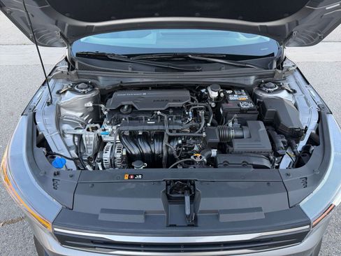 Used 2025 Kia K4 LXS FWD image 32