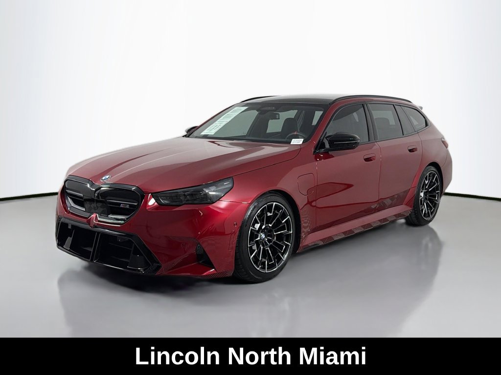 Used 2025 BMW M5 Touring AWD/4WD image 1
