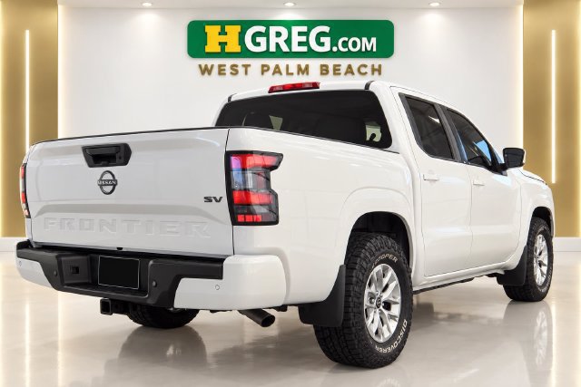 Used 2024 Nissan Frontier SV w/ Technology Package RWD image 6