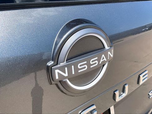 Used 2023 Nissan Rogue SV FWD image 28