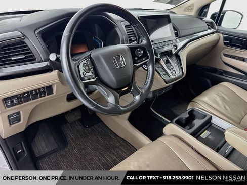 Used 2022 Honda Odyssey Elite image 9