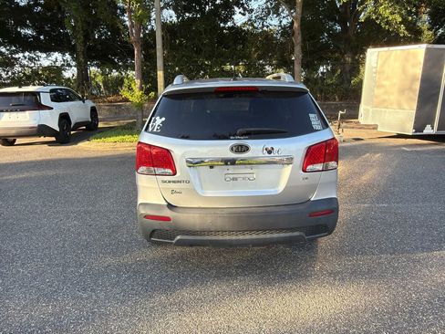 Used 2013 Kia Sorento EX w/ Premium Plus Pkg AWD/4WD image 4