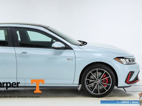 Used 2025 Volkswagen Jetta GLI Autobahn image 12