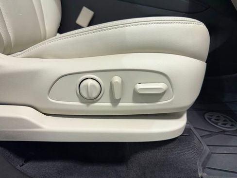 Used 2023 Buick Enclave Essence w/ LPO, Floor Liner Package image 30