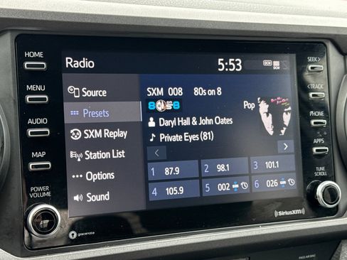 Used 2022 Toyota Tacoma TRD Sport AWD/4WD image 17