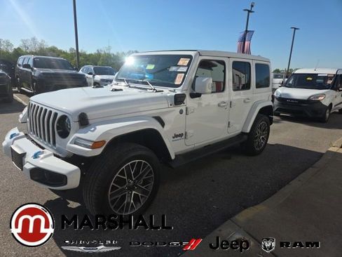 Used 2023 Jeep Wrangler Unlimited Sahara image 1