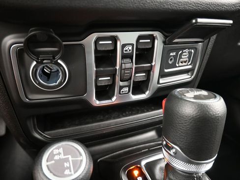 New 2026 Jeep Wrangler Sport S image 19