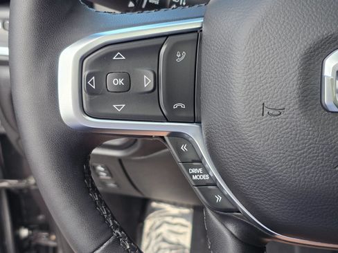 Used 2025 RAM 1500 Big Horn AWD/4WD image 22