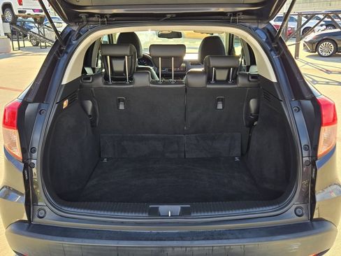 Used 2017 Honda HR-V EX-L image 12