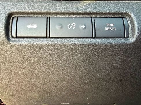 Used 2023 Nissan Altima 2.5 SV AWD/4WD image 32