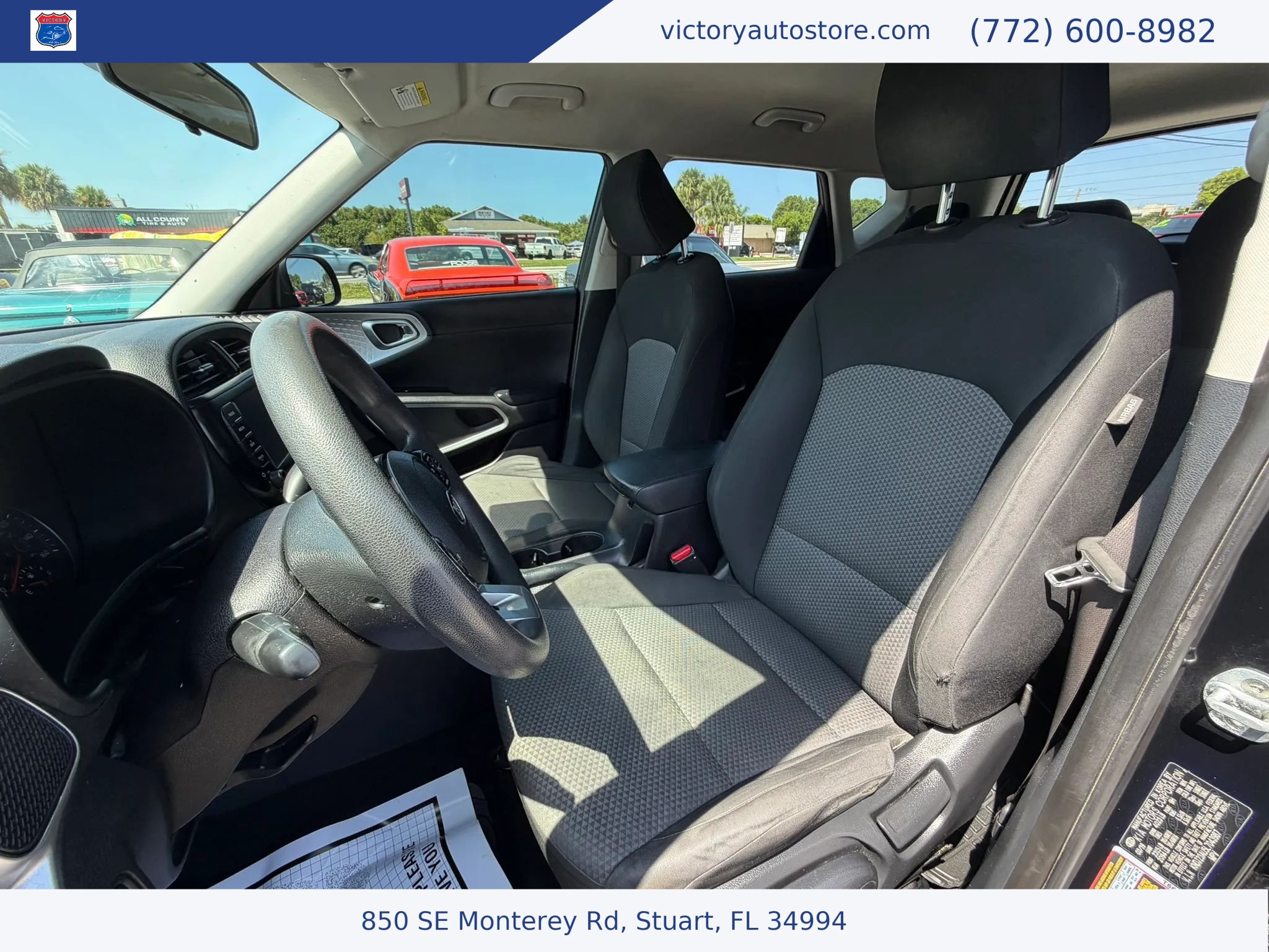 Used 2020 Kia Soul LX FWD image 3