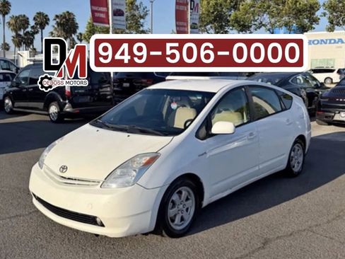 Used 2005 Toyota Prius FWD image 1
