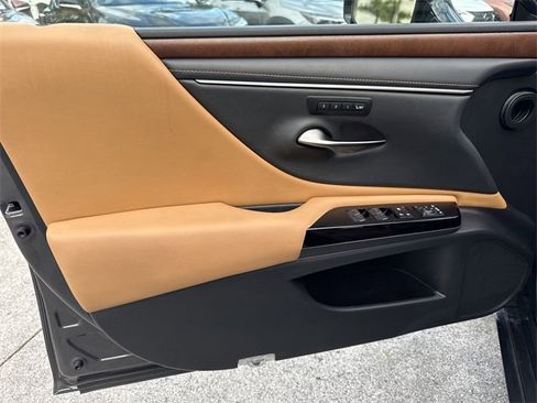 Certified 2023 Lexus ES 350 Luxury image 13