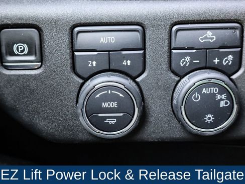 Used 2025 Chevrolet Silverado 1500 LT image 22