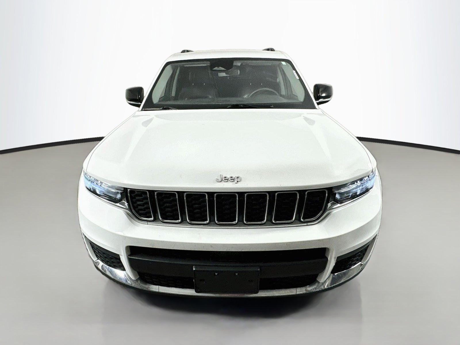 Used 2023 Jeep Grand Cherokee L Limited AWD/4WD image 2