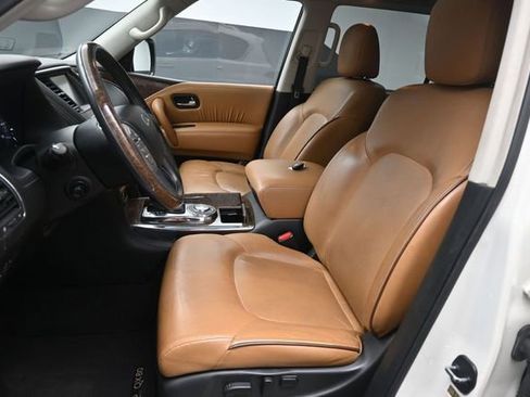 Used 2017 INFINITI QX80 Signature Edition RWD image 18
