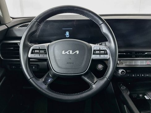 Used 2025 Kia Telluride S AWD/4WD image 18