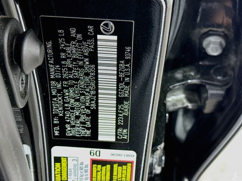 Certified 2024 Lexus ES 350 F Sport FWD image 31
