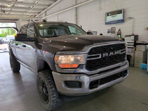 Used 2020 RAM 2500 Tradesman AWD/4WD image 2