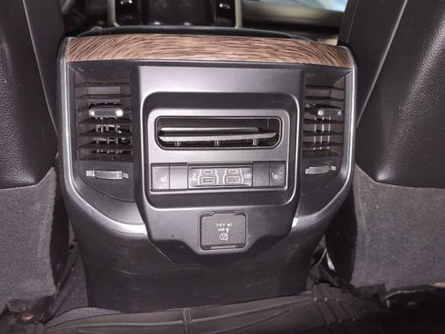 Used 2020 RAM 2500 Laramie image 26