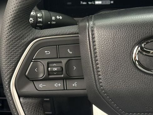 New 2026 Toyota Tundra Limited AWD/4WD image 15