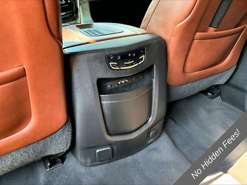 Used 2015 Cadillac Escalade Premium AWD/4WD image 28