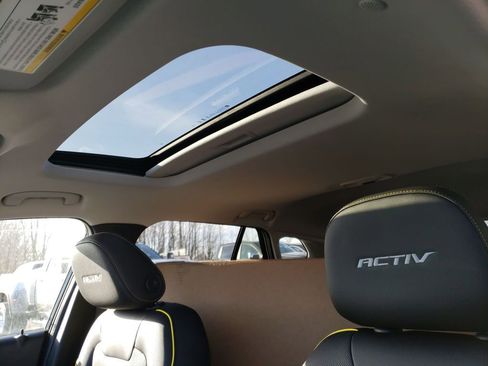 New 2026 Chevrolet Trax ACTIV w/ Sunroof Package image 19