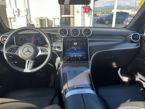 Used 2024 Mercedes-Benz GLC 300 image 35