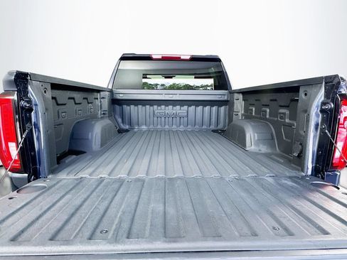 Used 2023 GMC Sierra 1500 SLT w/ SLT Premium Package AWD/4WD image 28