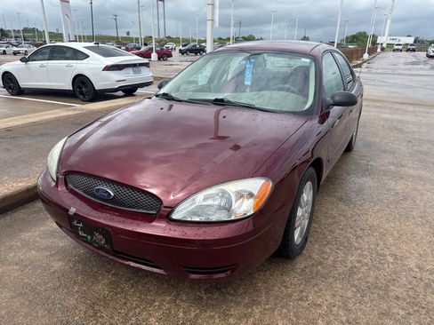 Used 2006 Ford Taurus SE image 3