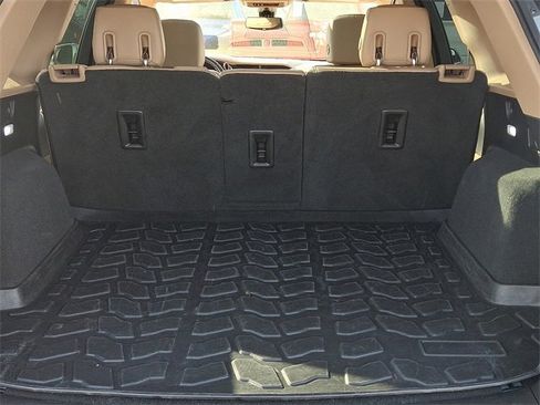 Used 2019 Cadillac XT5 Platinum image 29